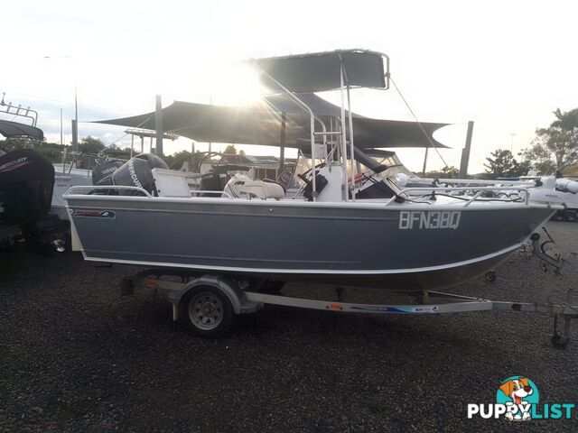 USED 2011 BROOKER DISCOVERY 5M CENTRE CONSOLE WITH A 2007 75HP MERCURY EFI 4 STROKE OUTBOARD ON A 2002 QUINTREX SINGLE AXLE TRAILER.