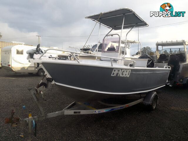 USED 2011 BROOKER DISCOVERY 5M CENTRE CONSOLE WITH A 2007 75HP MERCURY EFI 4 STROKE OUTBOARD ON A 2002 QUINTREX SINGLE AXLE TRAILER.