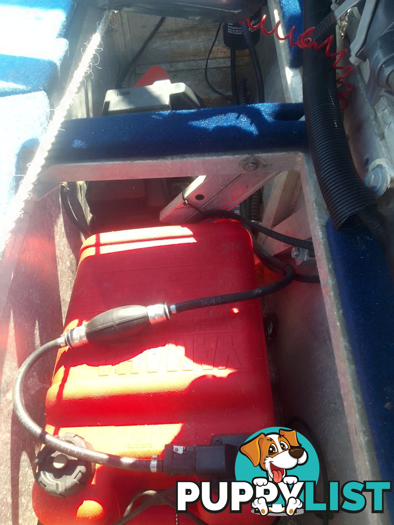 USED 2001 SEAJAY NOMAD 3.95M OPEN DINGHY WITH A 2023 MODEL YAMAHA 25HP 4 STROKE ENGINE ON A 2003 SEALINK BOAT TRAILER