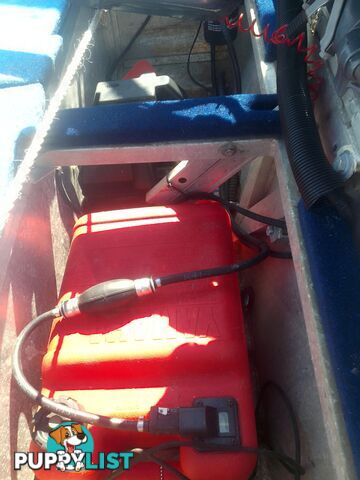 USED 2001 SEAJAY NOMAD 3.95M OPEN DINGHY WITH A 2023 MODEL YAMAHA 25HP 4 STROKE ENGINE ON A 2003 SEALINK BOAT TRAILER