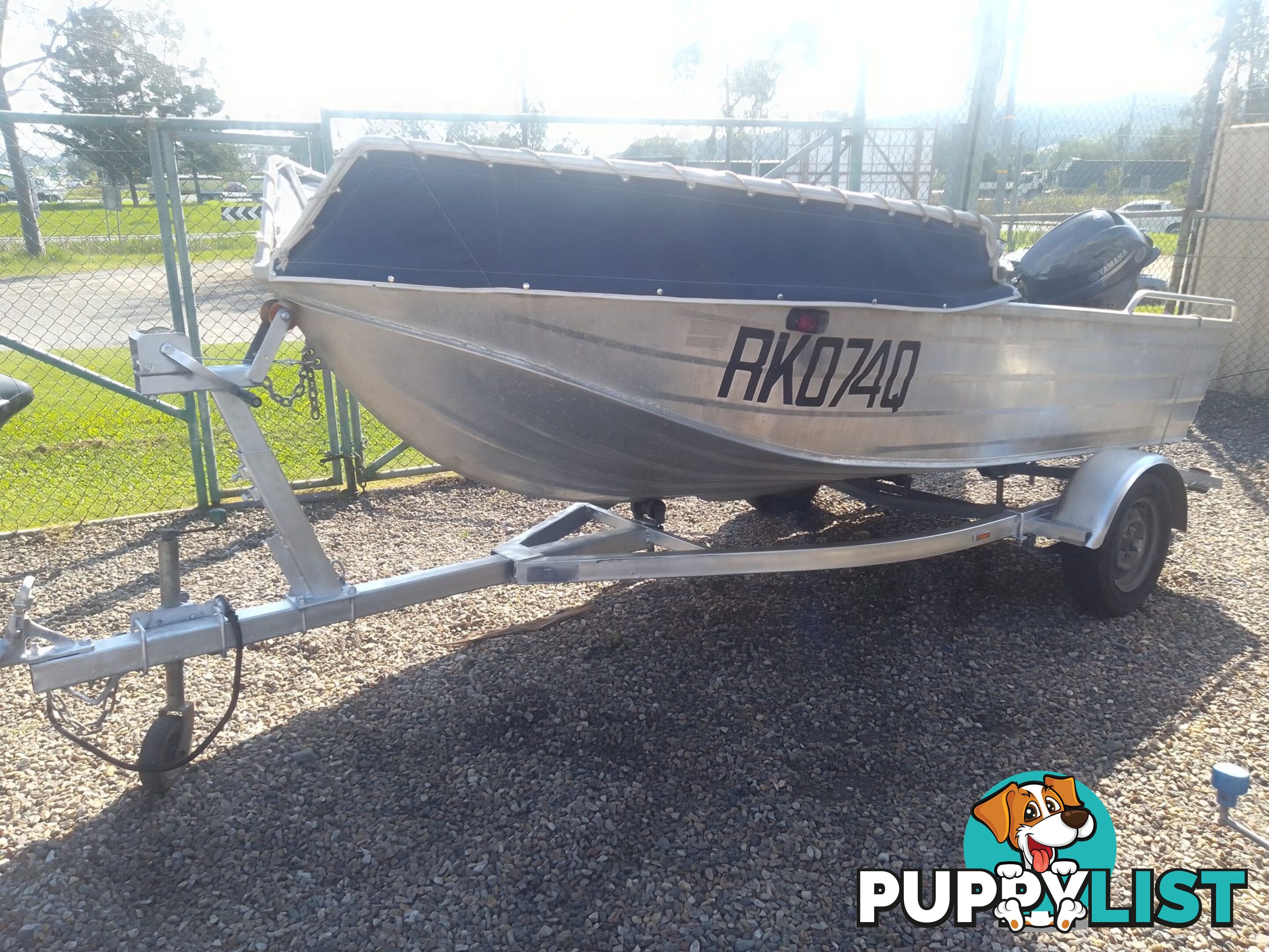 USED 2001 SEAJAY NOMAD 3.95M OPEN DINGHY WITH A 2023 MODEL YAMAHA 25HP 4 STROKE ENGINE ON A 2003 SEALINK BOAT TRAILER