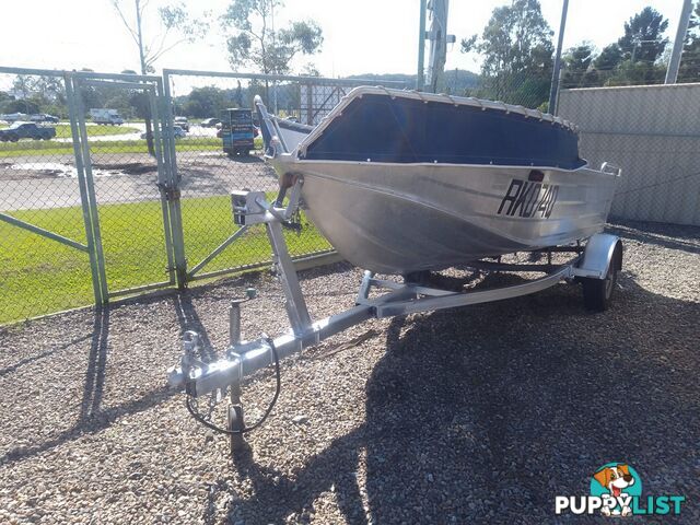 USED 2001 SEAJAY NOMAD 3.95M OPEN DINGHY WITH A 2023 MODEL YAMAHA 25HP 4 STROKE ENGINE ON A 2003 SEALINK BOAT TRAILER