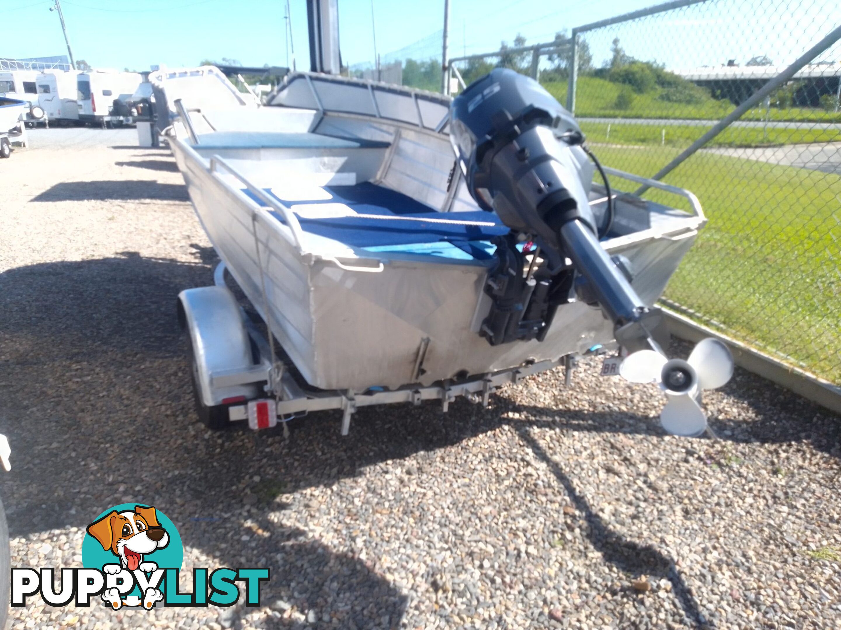 USED 2001 SEAJAY NOMAD 3.95M OPEN DINGHY WITH A 2023 MODEL YAMAHA 25HP 4 STROKE ENGINE ON A 2003 SEALINK BOAT TRAILER