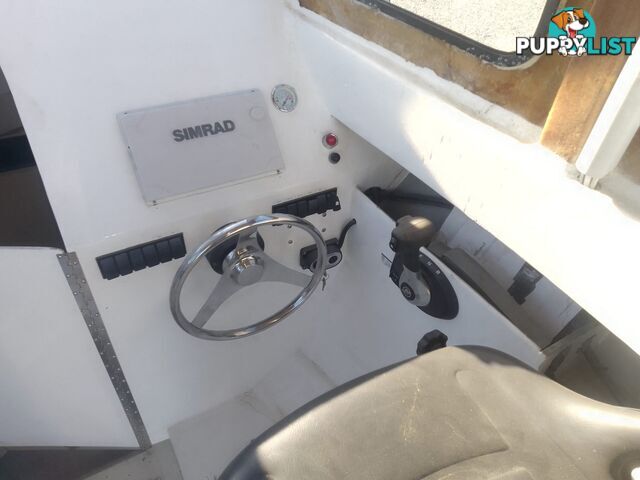 USED 1985 SWIFT CRAFT 7.1M HALF CABIN WTH A 6 CYLINDER MERCRUISER INBOARD DIESEL ENGINE ON A CUSTOM DUAL AXLE TRAILER