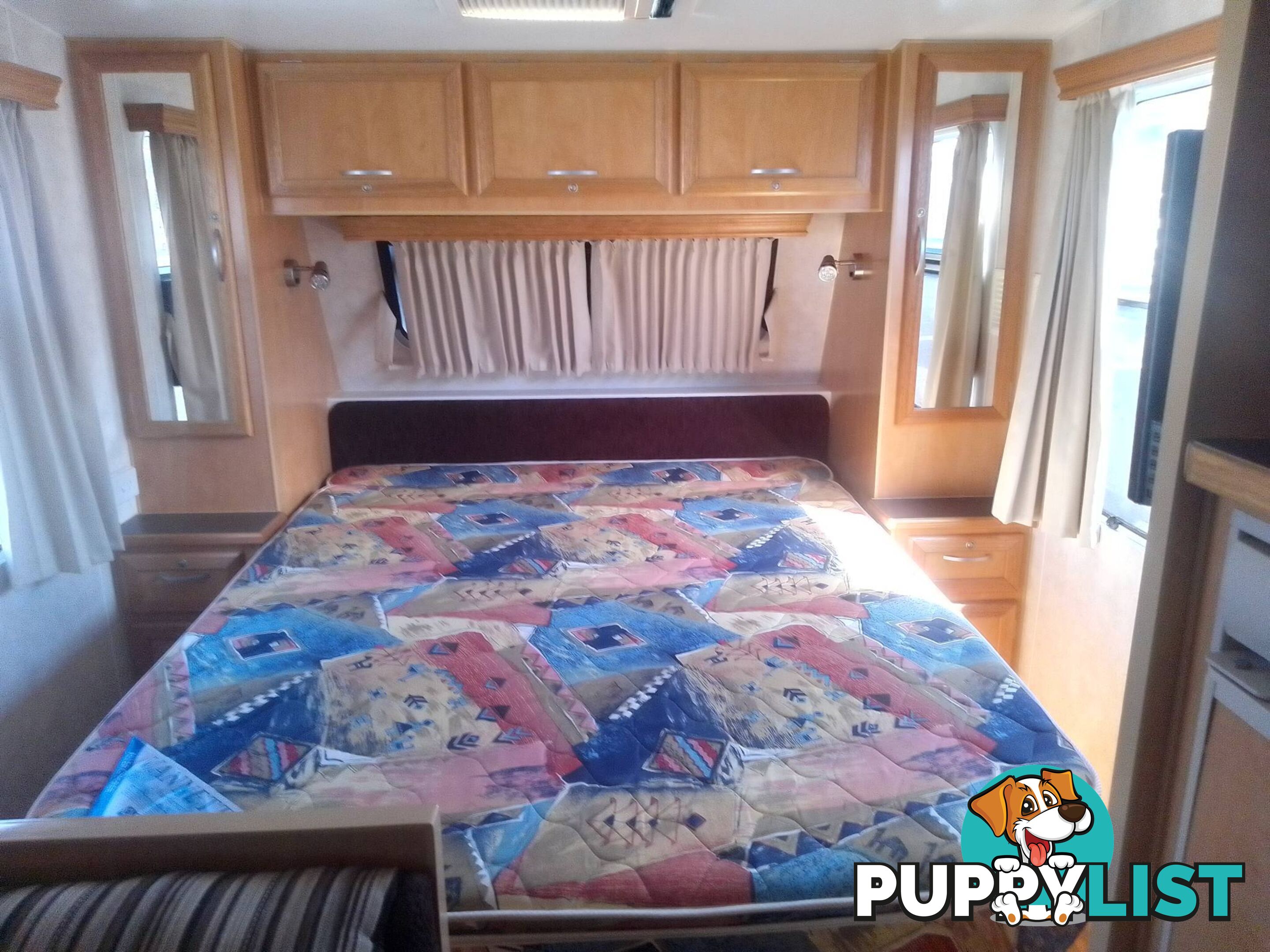 USED 2011 CREATIVE GRANT TOURER IN EXCELLENT CONDITION THROUGHOUT