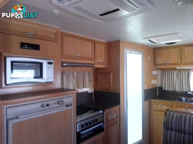 USED 2011 CREATIVE GRANT TOURER IN EXCELLENT CONDITION THROUGHOUT