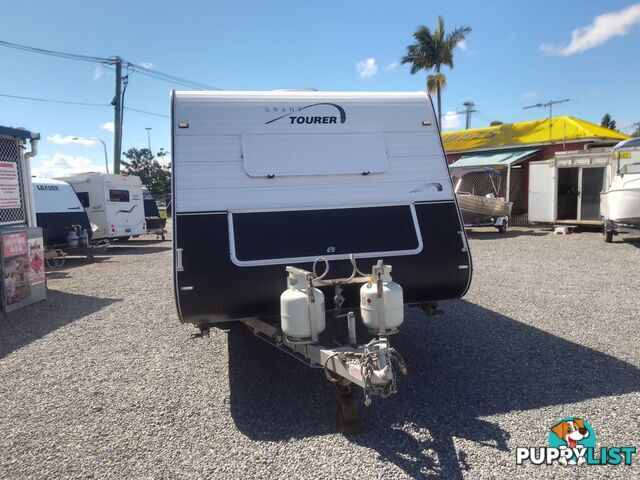 USED 2011 CREATIVE GRANT TOURER IN EXCELLENT CONDITION THROUGHOUT