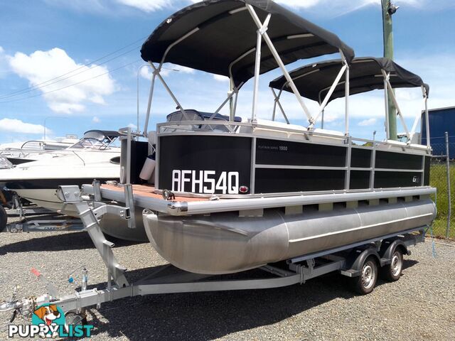 5.8M SUNNER ALUMINIUM PONTOON BOAT-YAMAHA 70HP 4 STROKE AND TRAILER