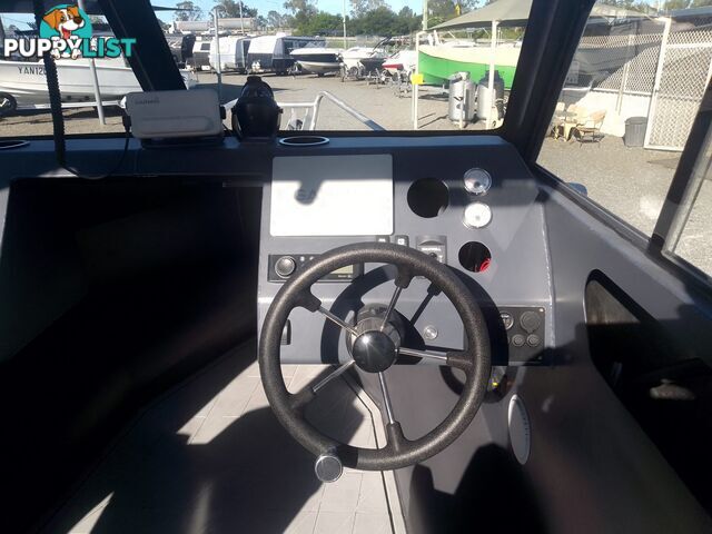 ACRAFT BRAND NEW ALUMINIUM 2025 MODEL 625 HT ADVANCED FORWARD CABIN AND ALLOY TRAILER *** STARTING PRICE INCLUDES 150HP SUZUKI 0R EQUIVALENT BRAND 4 STROKE OUTBOARD ***