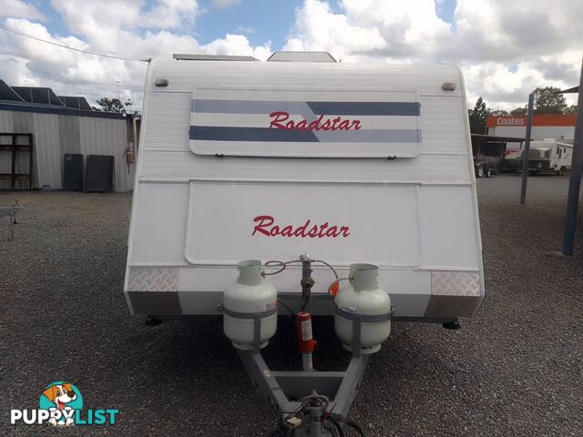 USED 2004 ROADSTAR LTD EDITION DUAL AXLE SEMI OFFROAD CARAVAN