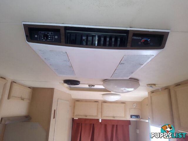 USED 2004 ROADSTAR LTD EDITION DUAL AXLE SEMI OFFROAD CARAVAN