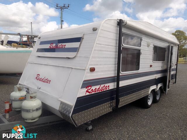 USED 2004 ROADSTAR LTD EDITION DUAL AXLE SEMI OFFROAD CARAVAN