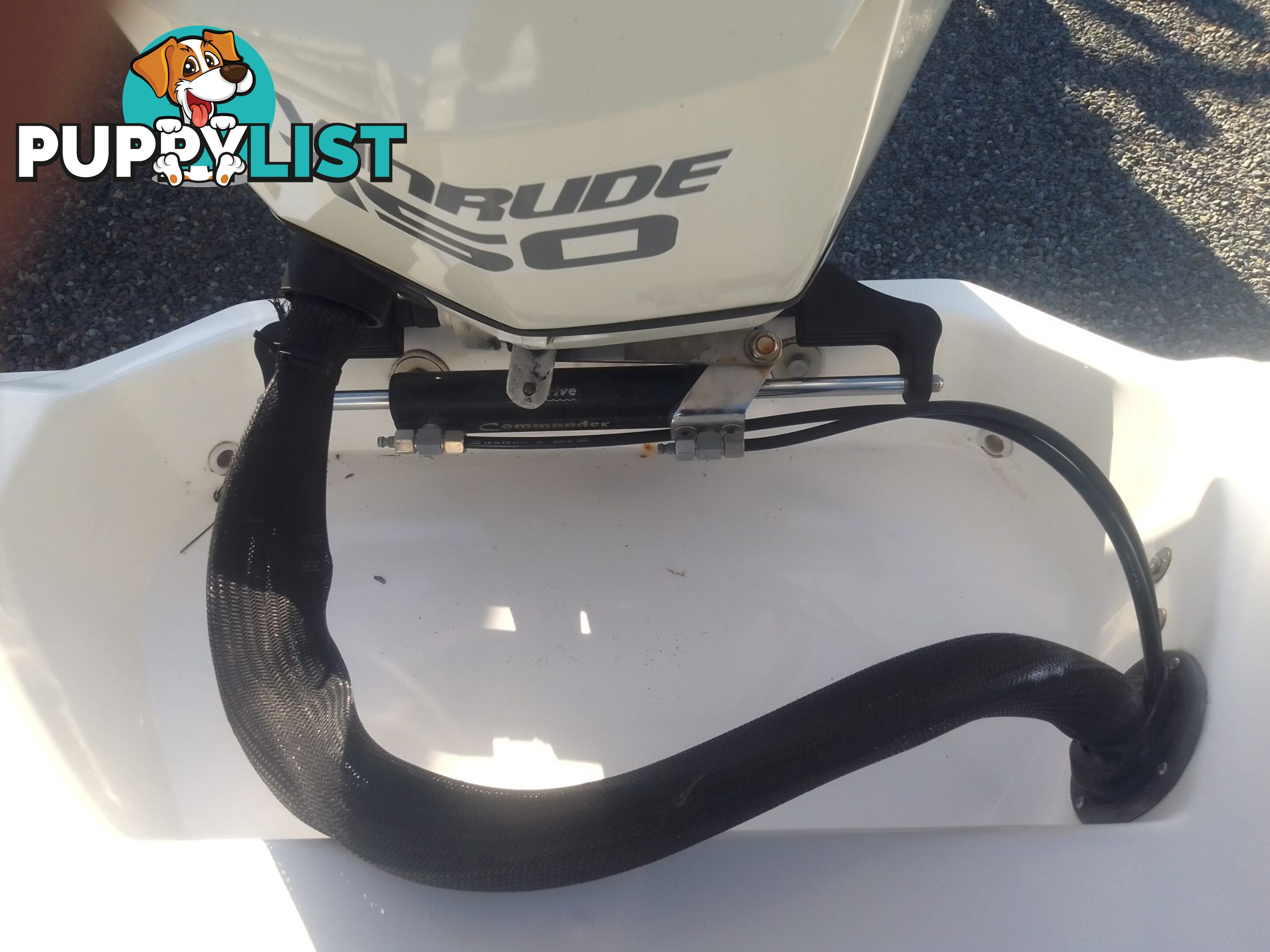 USED 2012 BONITO 560 CENTRE CONSOLE WITH A 2016 150HP EVINRUDE ETEC OUTBOARD ON A 2016 MAYFAIR MARINE DUAL AXLE TRAILER