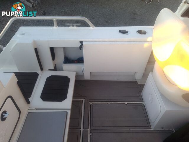 USED 2022 FORMOSA SRT PRO 565 CENTRE CONSOLE ON A 2022 DUNBIER DUAL AXLE TRAILER WITH A 2022 SUZUKI 4 STROKE 175HP OUTBOARD