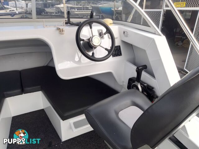 FORMOSA CLASSIC 520 HALF-CABIN - 90HP SUZUKI 4 STROKE - REDCO TRAILER