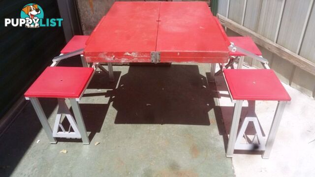 CAMP TABLE +2 BENCH SEATS FOLDING