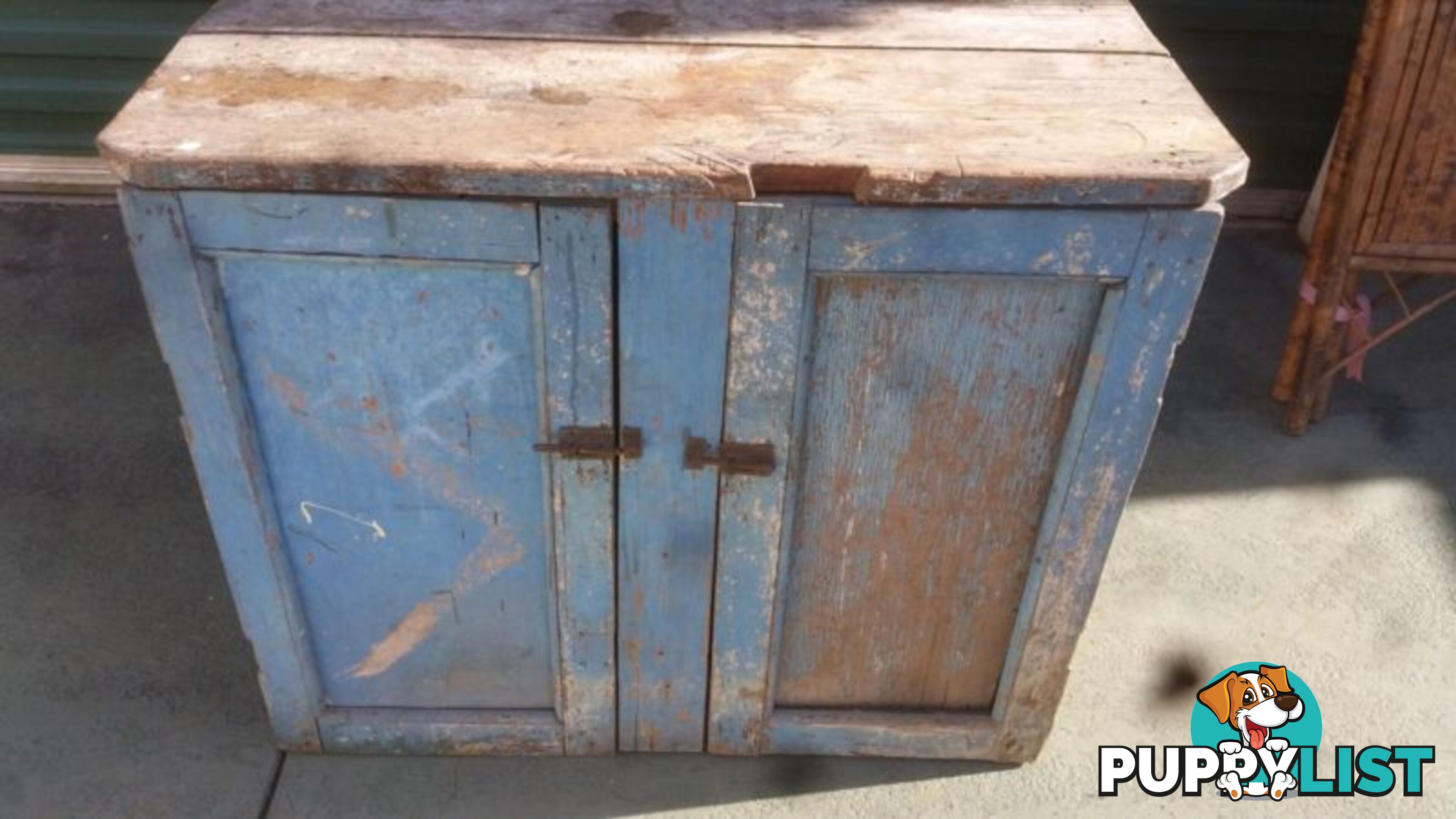 VINTAGE 1930s FARMHOUSE WORKBENCH