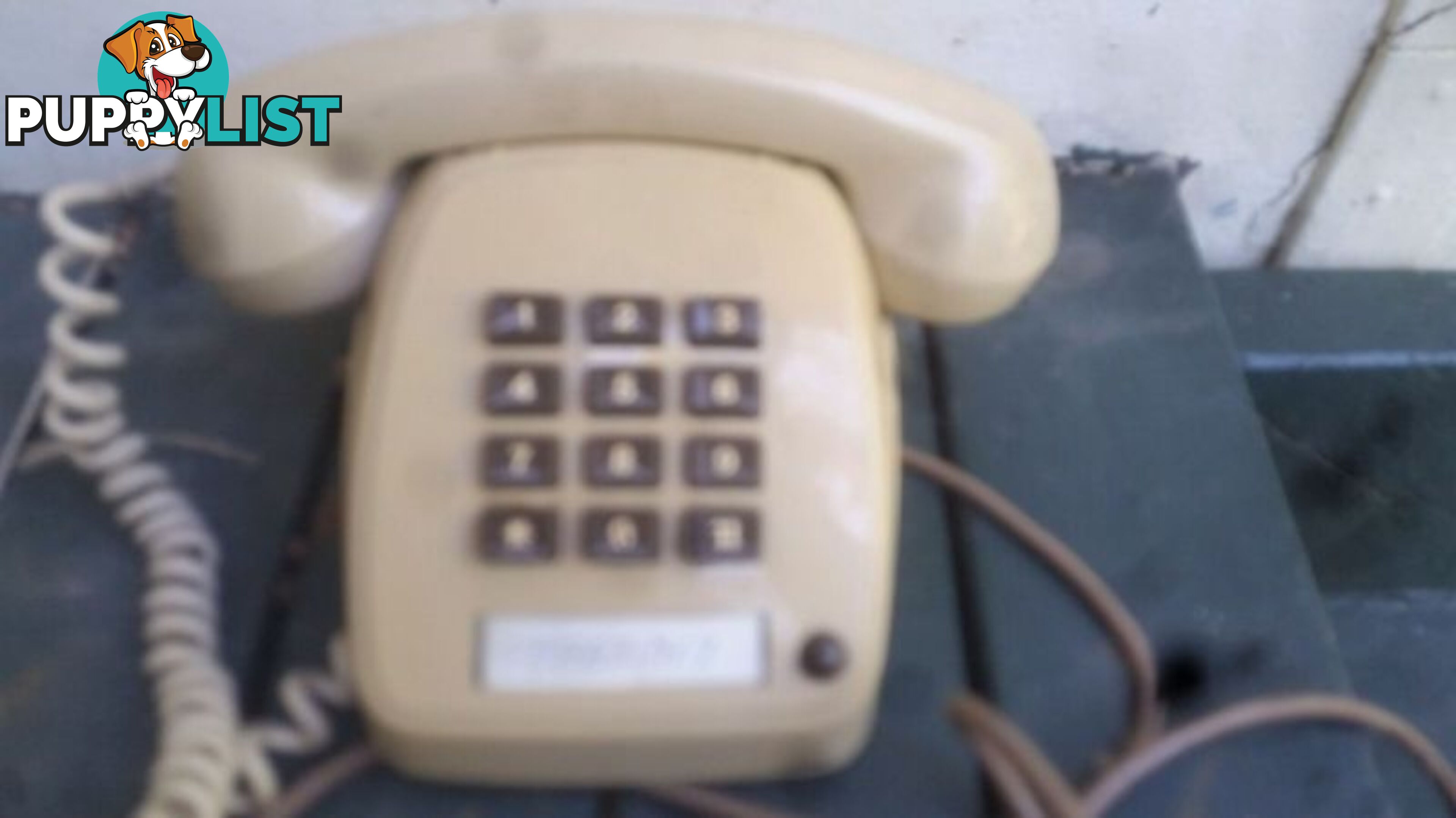 RETRO PUSH BUTTON PHONE