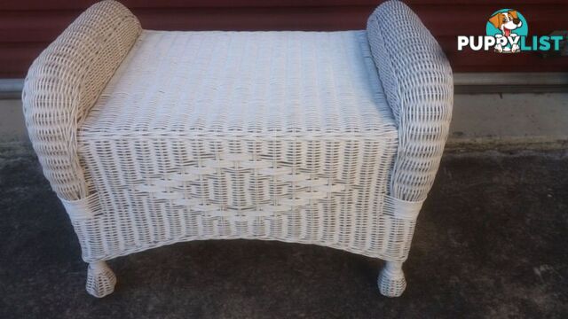 CANE WICKER STOOL WHITE