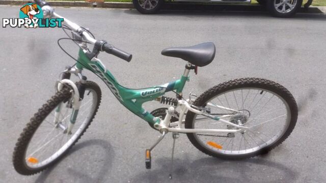 LADIES VOLTA MOUNTAIN BIKE NEW