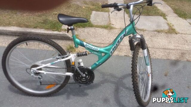 LADIES VOLTA MOUNTAIN BIKE NEW