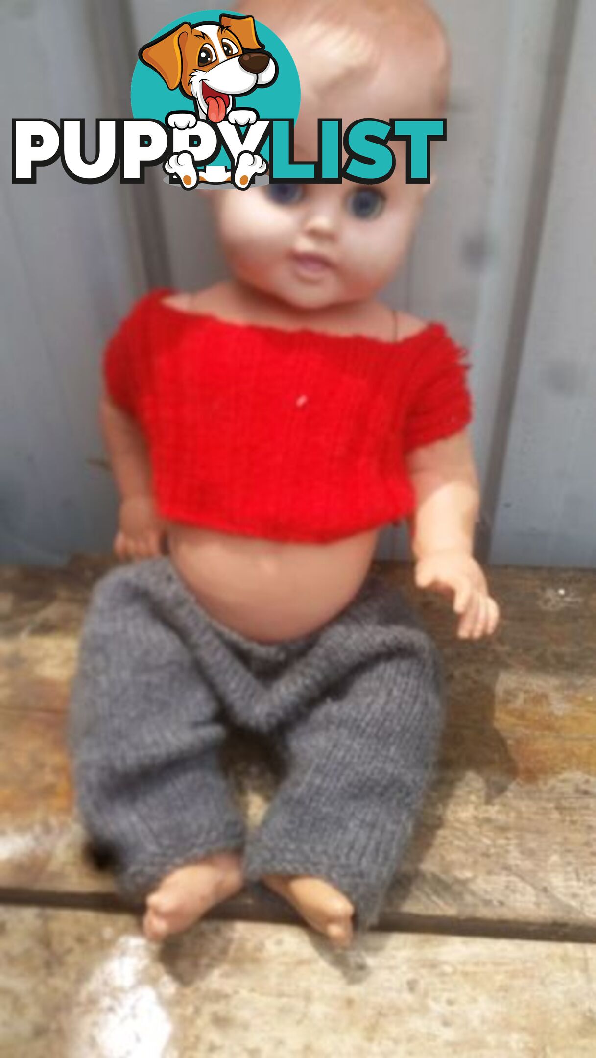 DOLL VINTAGE CLOTHED