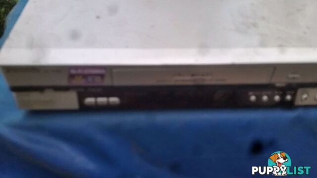 VCR PANASONIC NV HV60 l