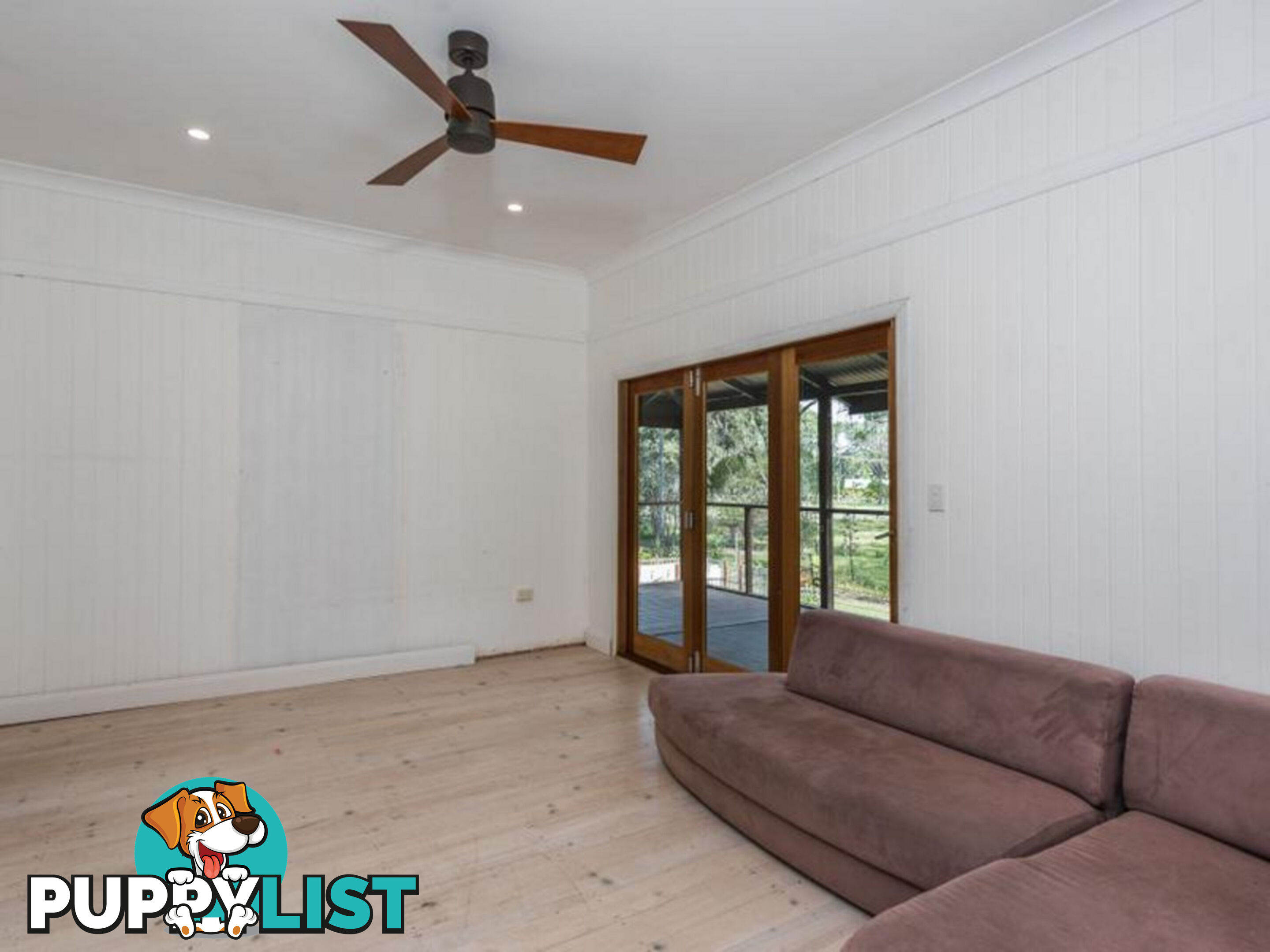 20 Robin Close MOORE PARK BEACH QLD 4670