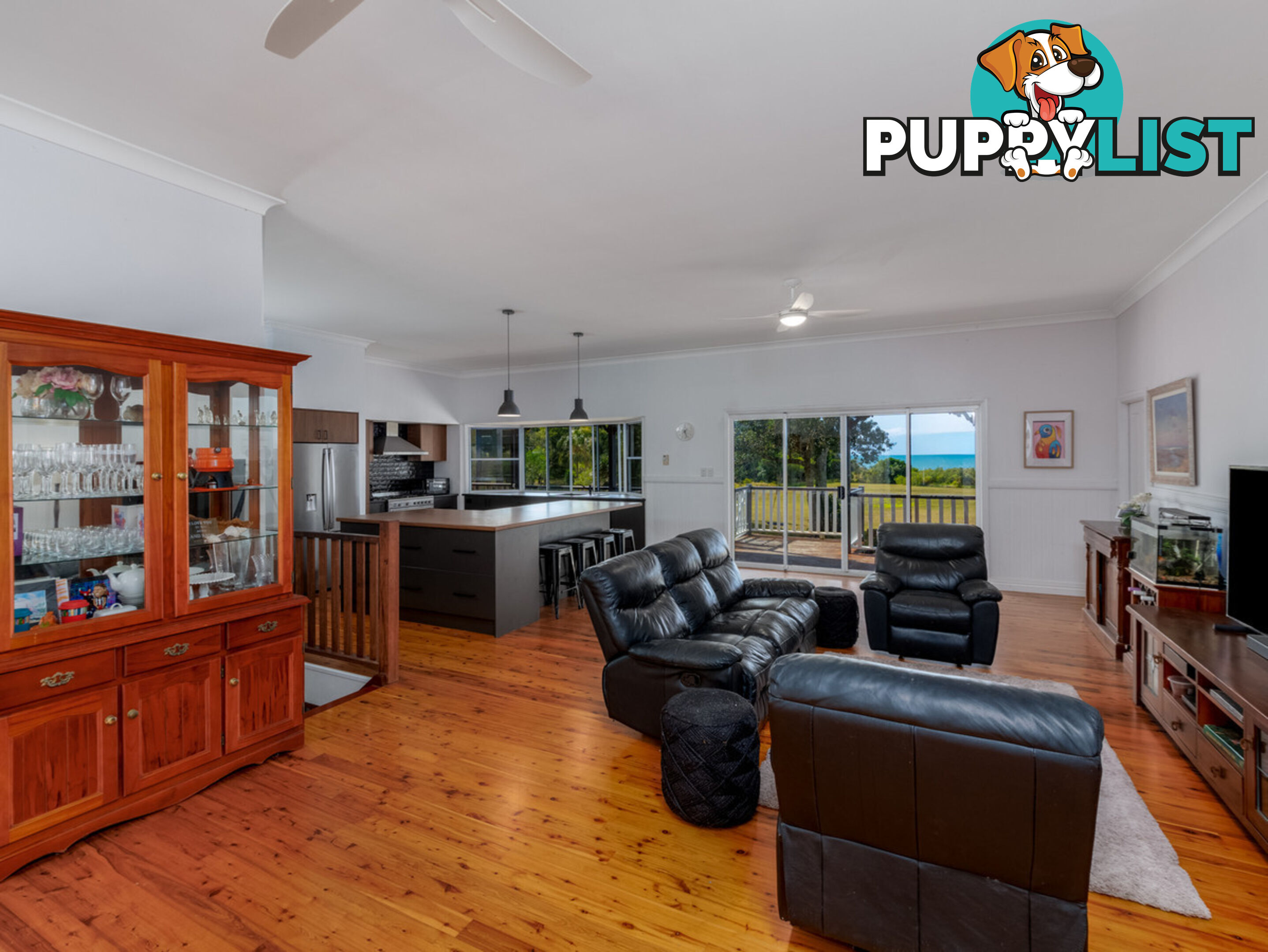 214 Sylvan Drive MOORE PARK BEACH QLD 4670