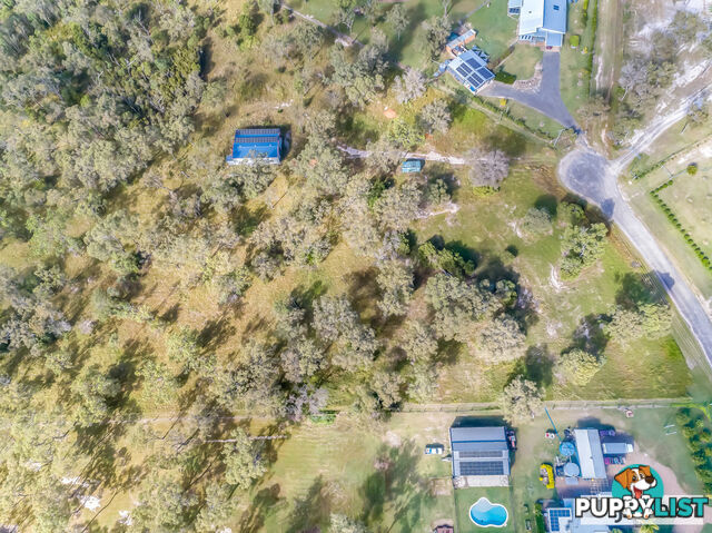 17 Sea Eagle Close MOORE PARK BEACH QLD 4670