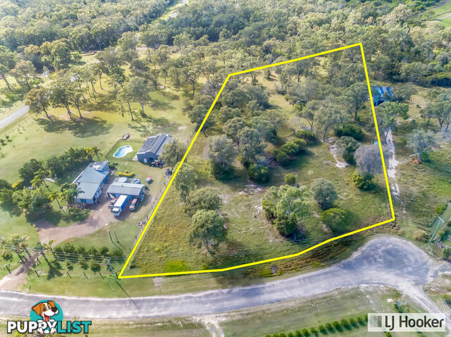 17 Sea Eagle Close MOORE PARK BEACH QLD 4670