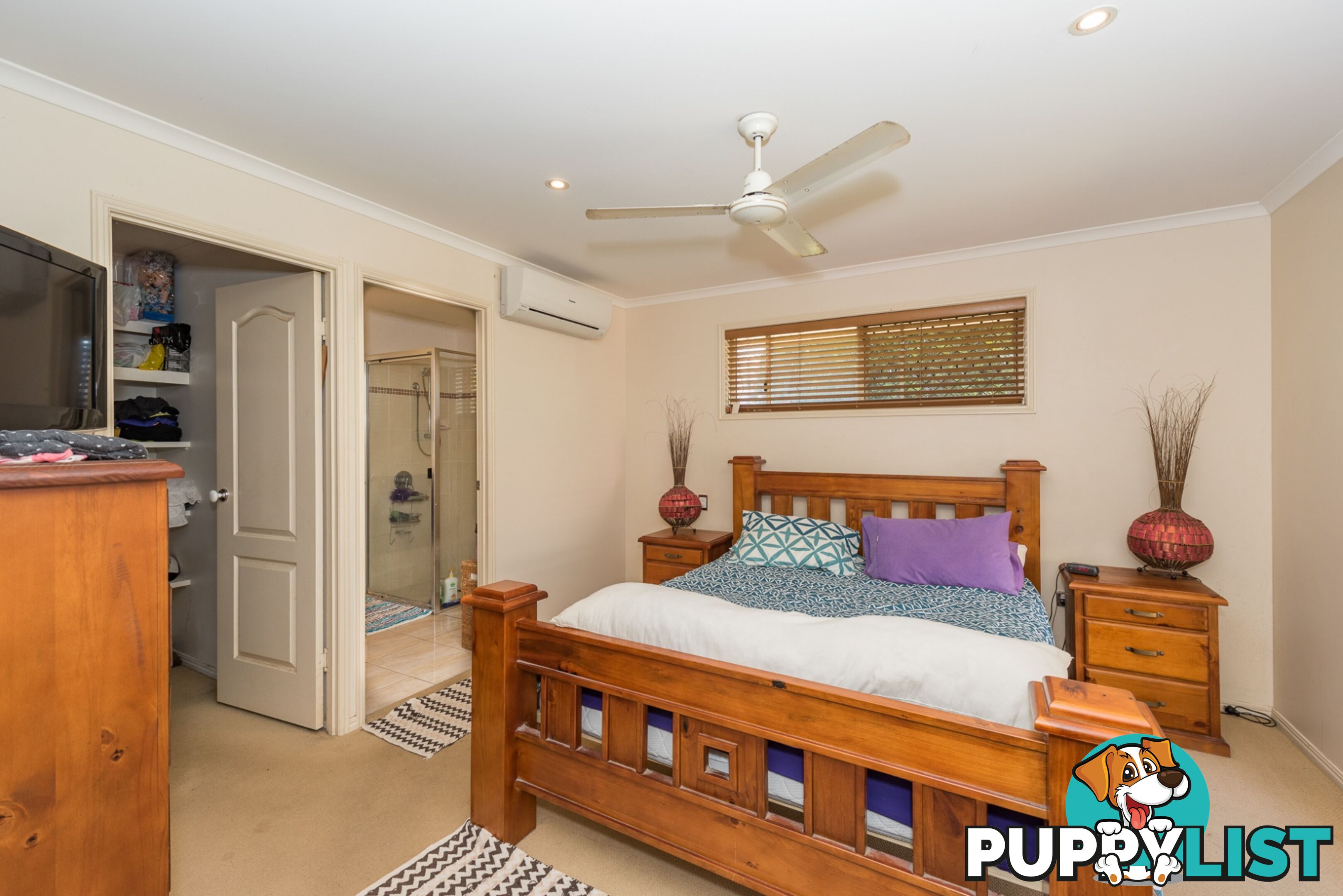 13 McCallum Close CORAL COVE QLD 4670