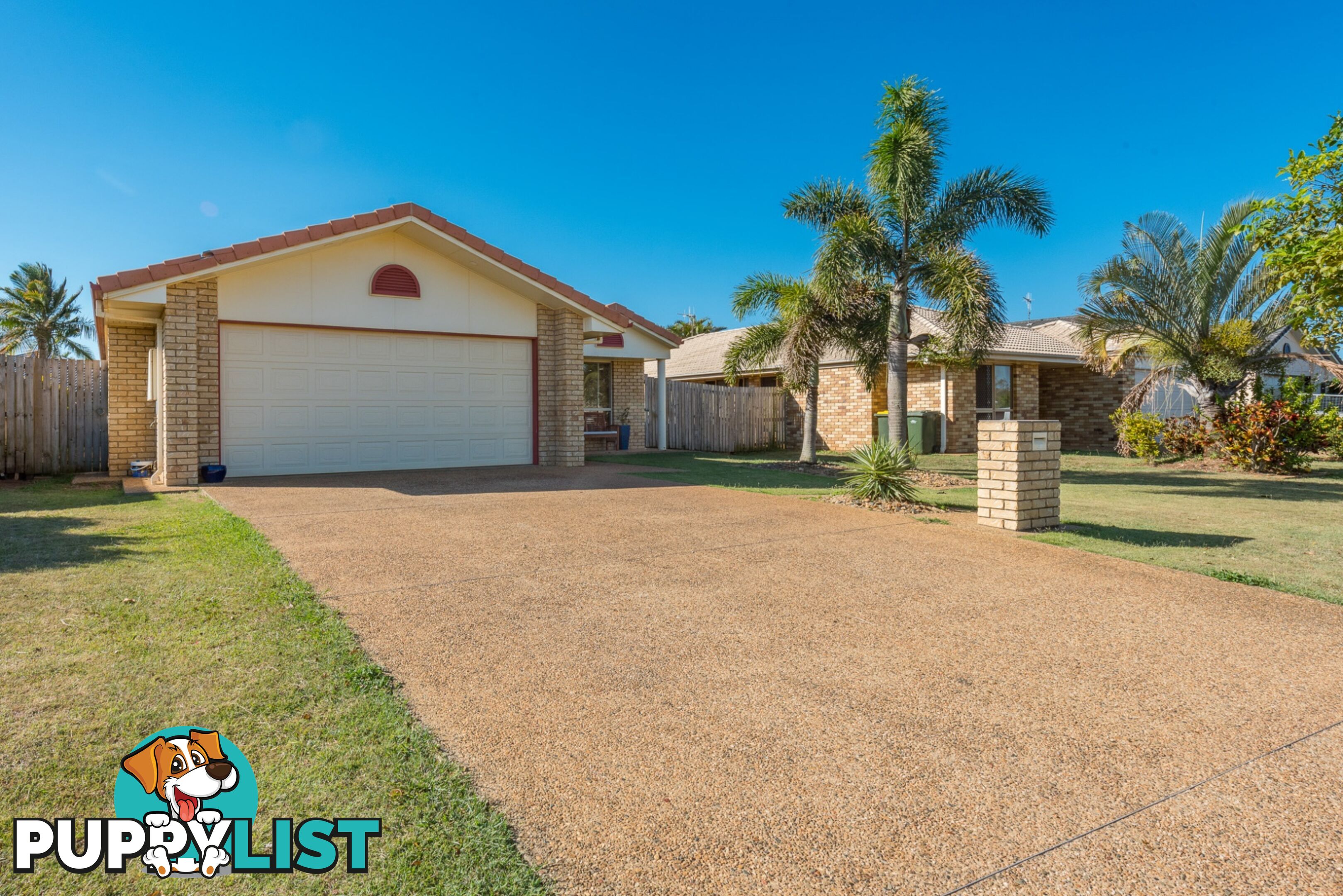 13 McCallum Close CORAL COVE QLD 4670