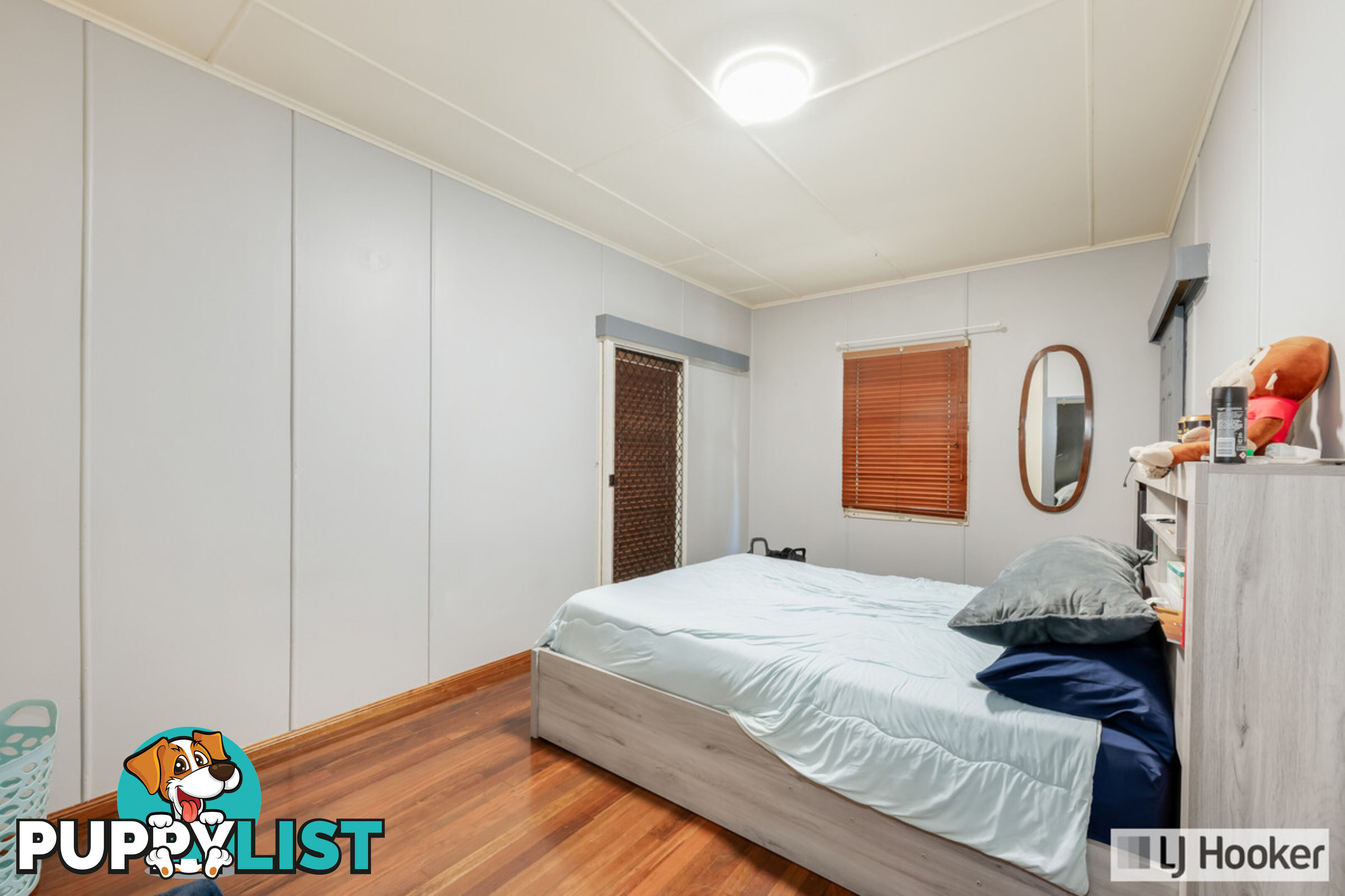 22 Powers Street BURNETT HEADS QLD 4670