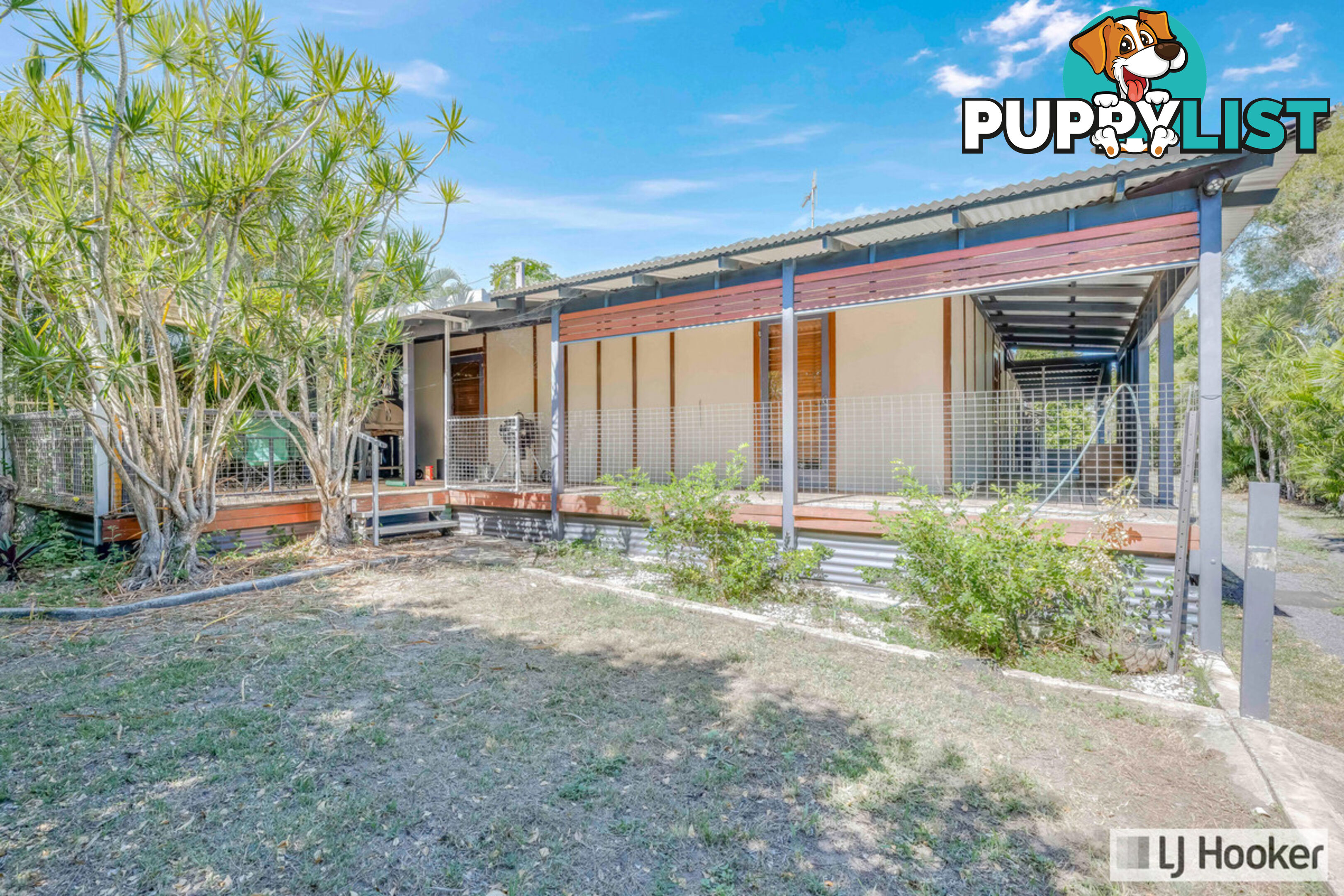 22 Powers Street BURNETT HEADS QLD 4670