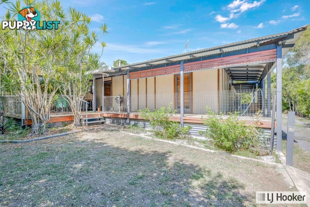 22 Powers Street BURNETT HEADS QLD 4670