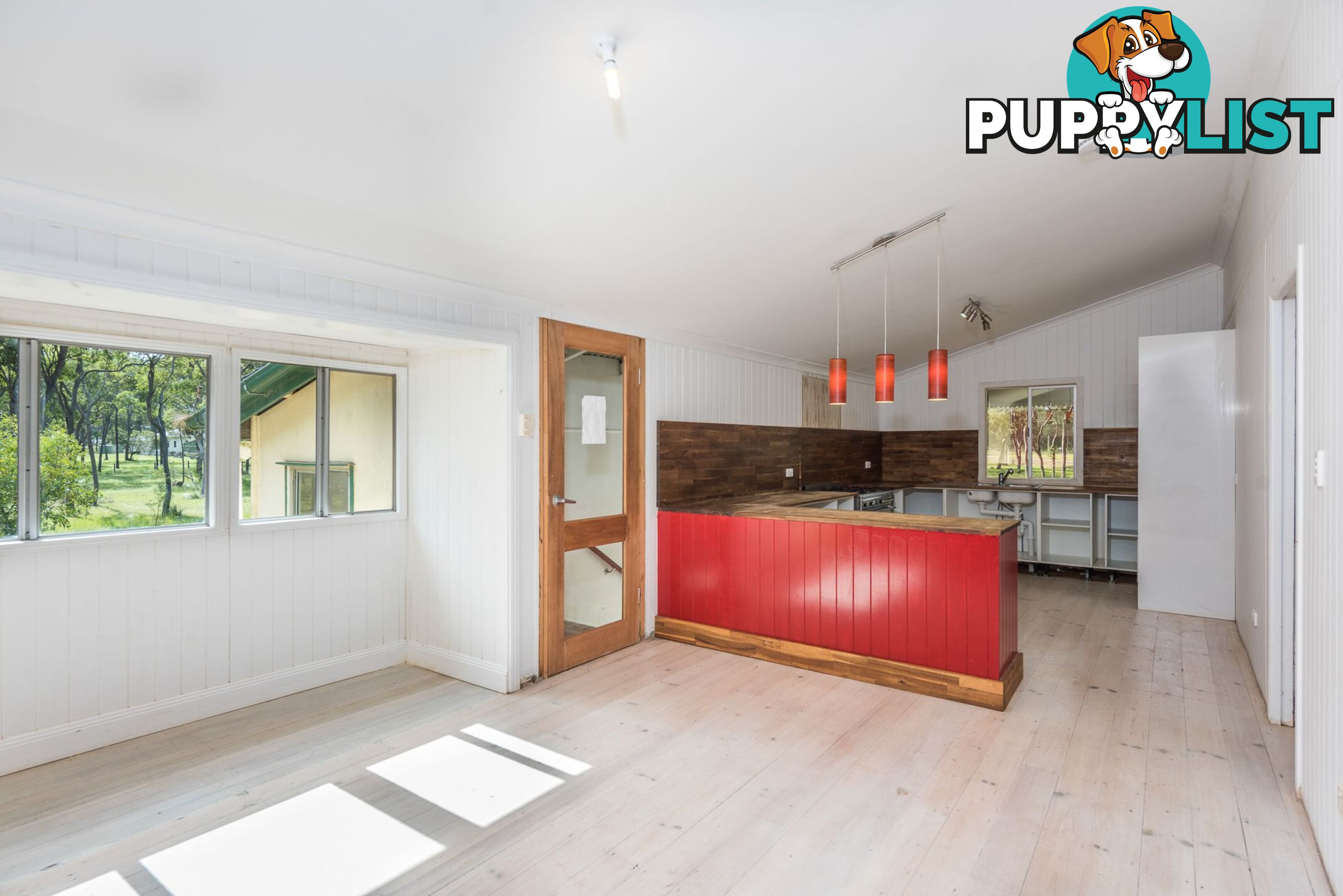 20 Robin Close MOORE PARK BEACH QLD 4670