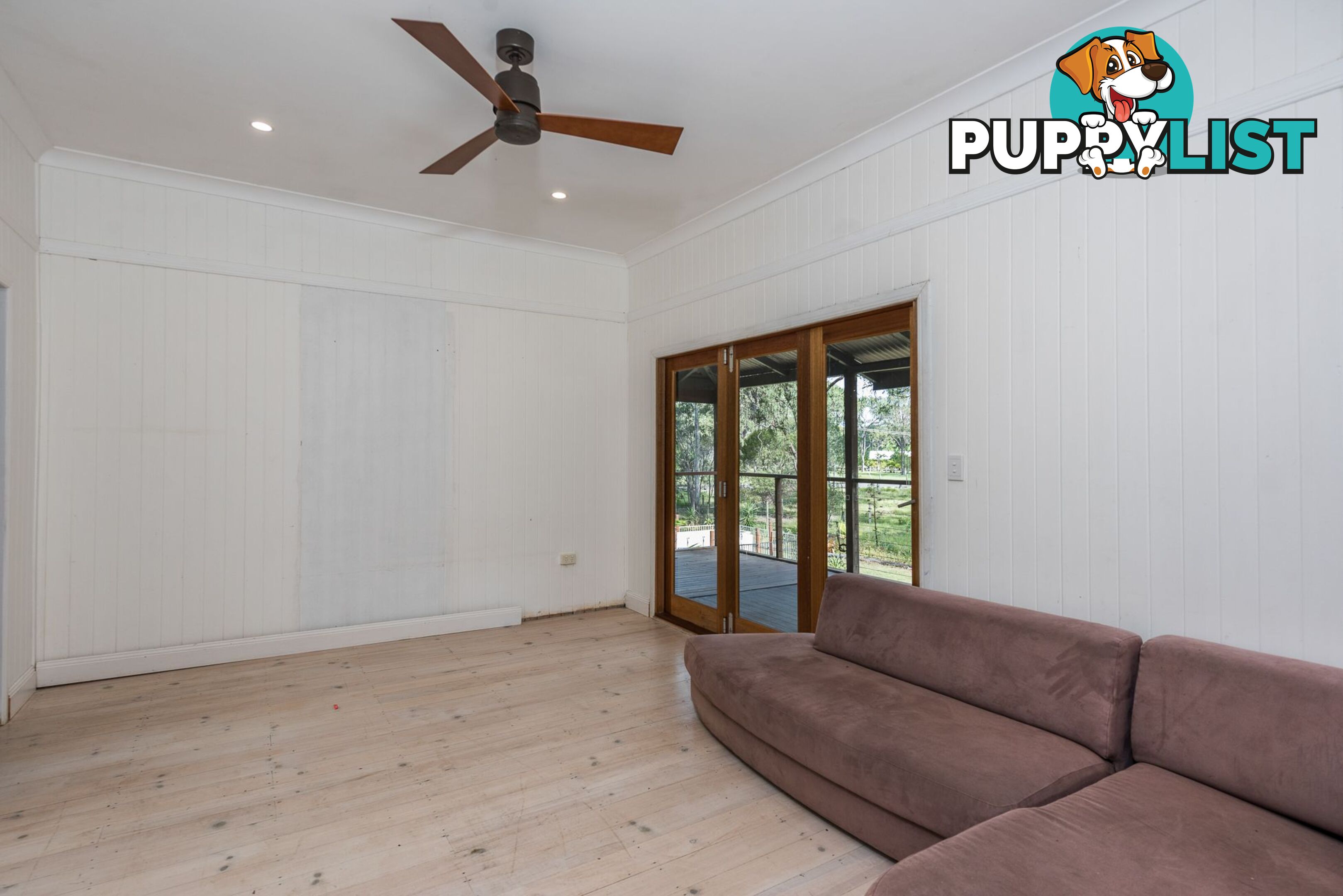 20 Robin Close MOORE PARK BEACH QLD 4670