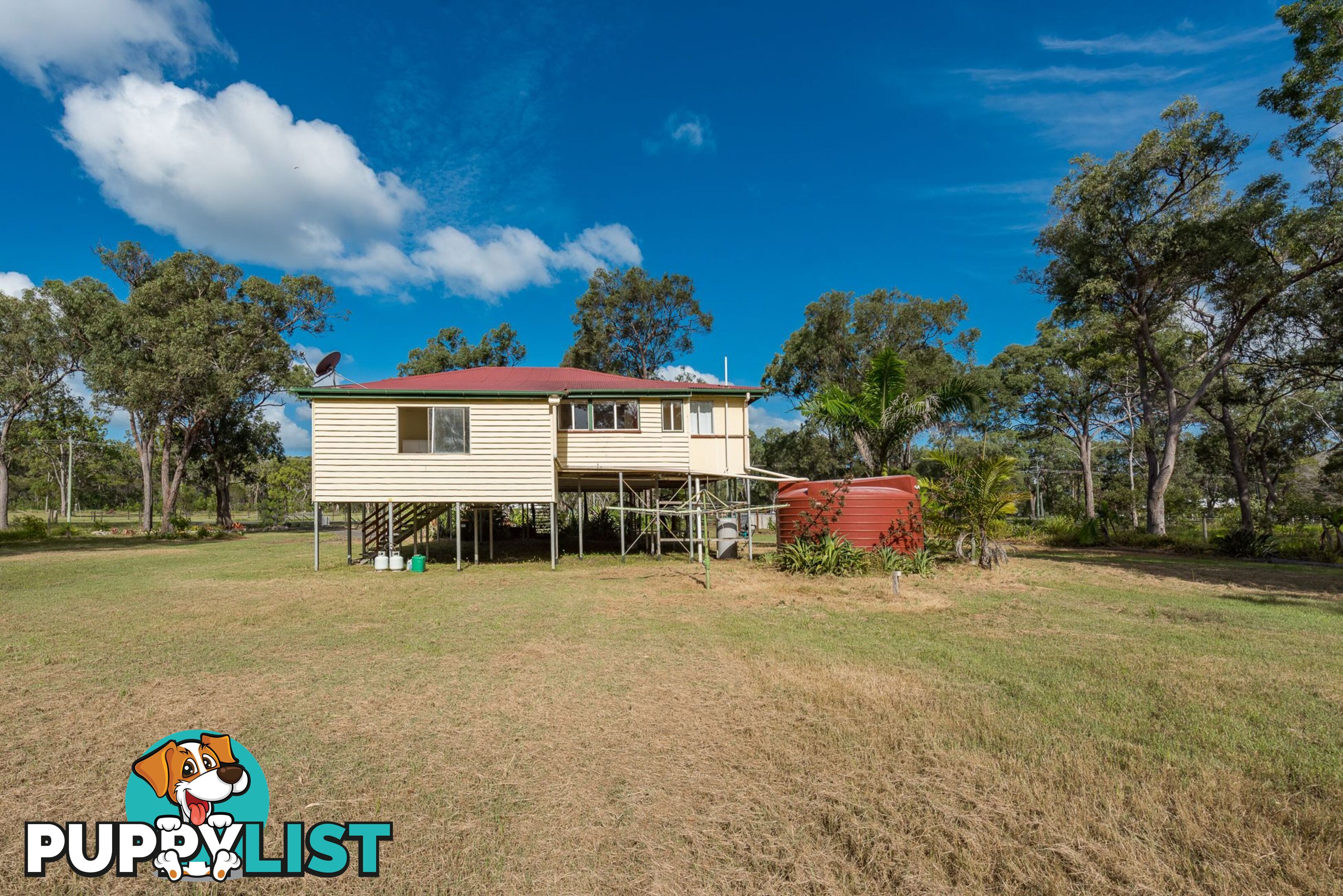 20 Robin Close MOORE PARK BEACH QLD 4670