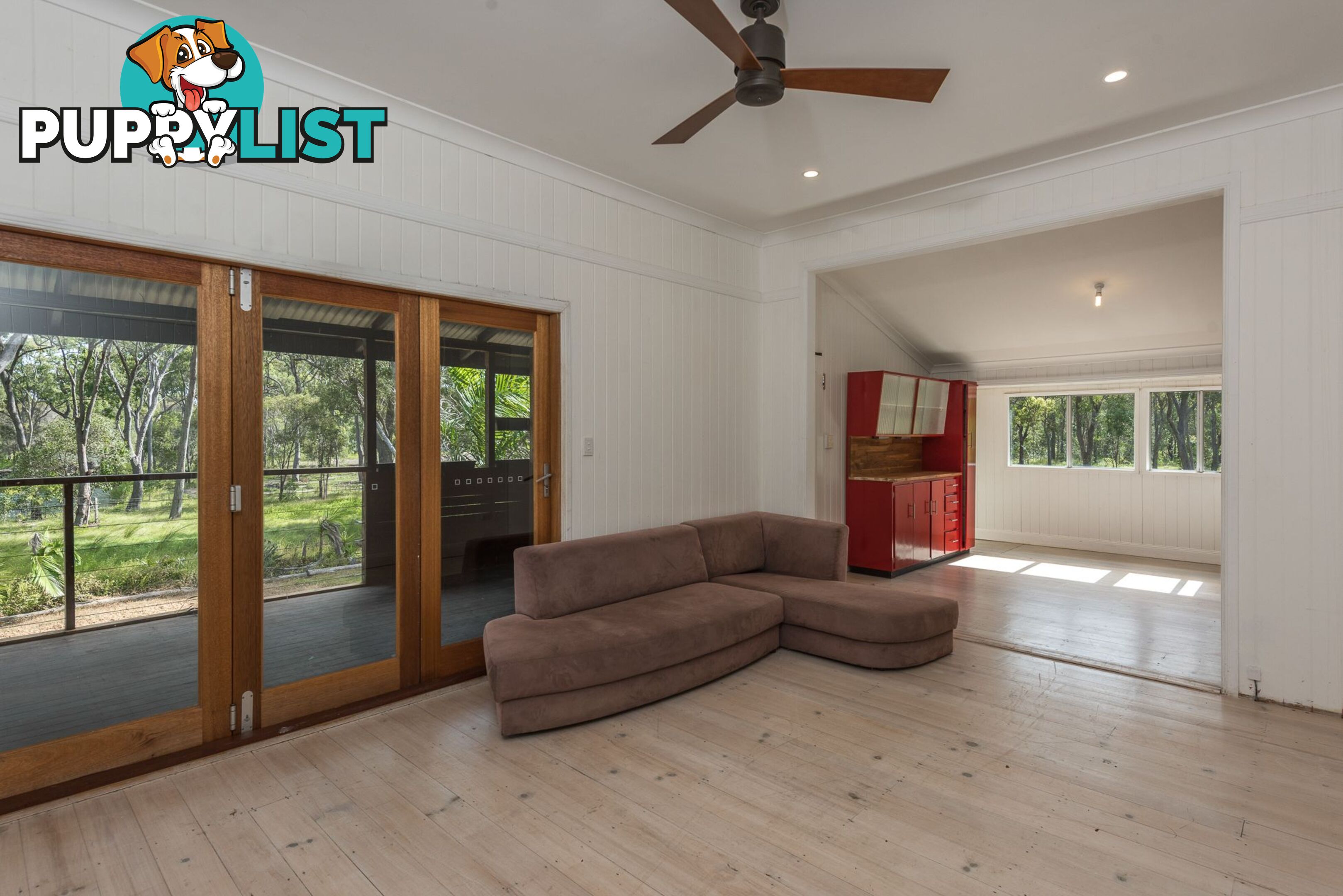 20 Robin Close MOORE PARK BEACH QLD 4670