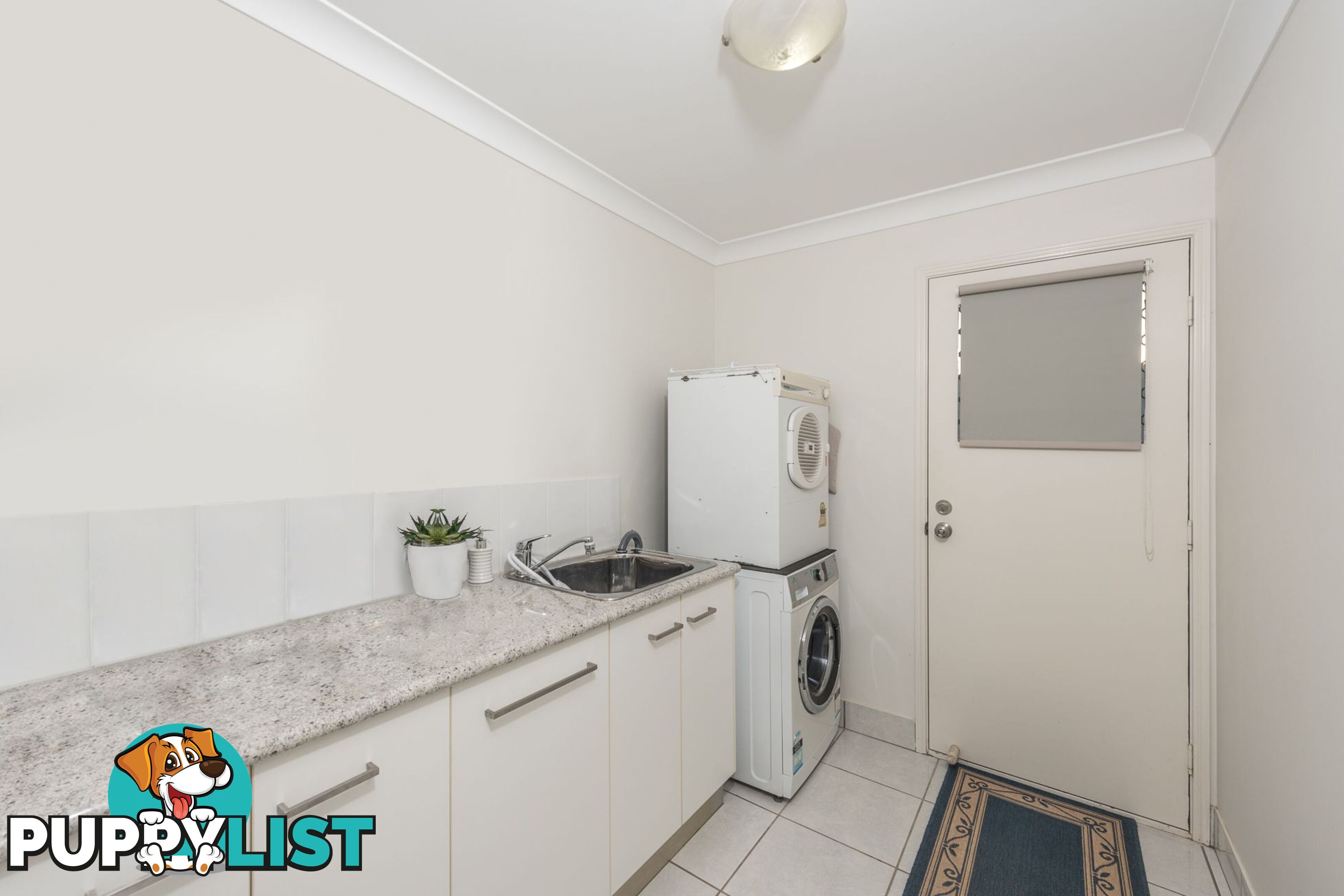 2 Hillvue Crescent AVOCA QLD 4670