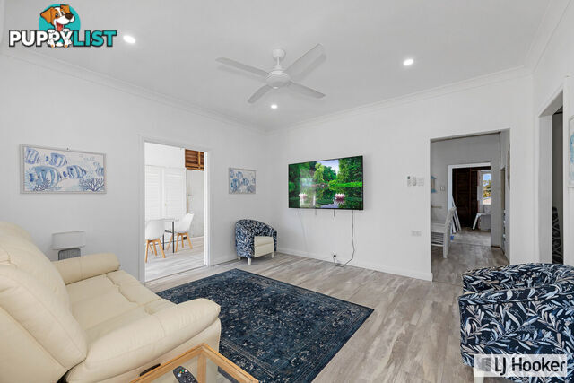 9 Kindt Street MOORE PARK BEACH QLD 4670