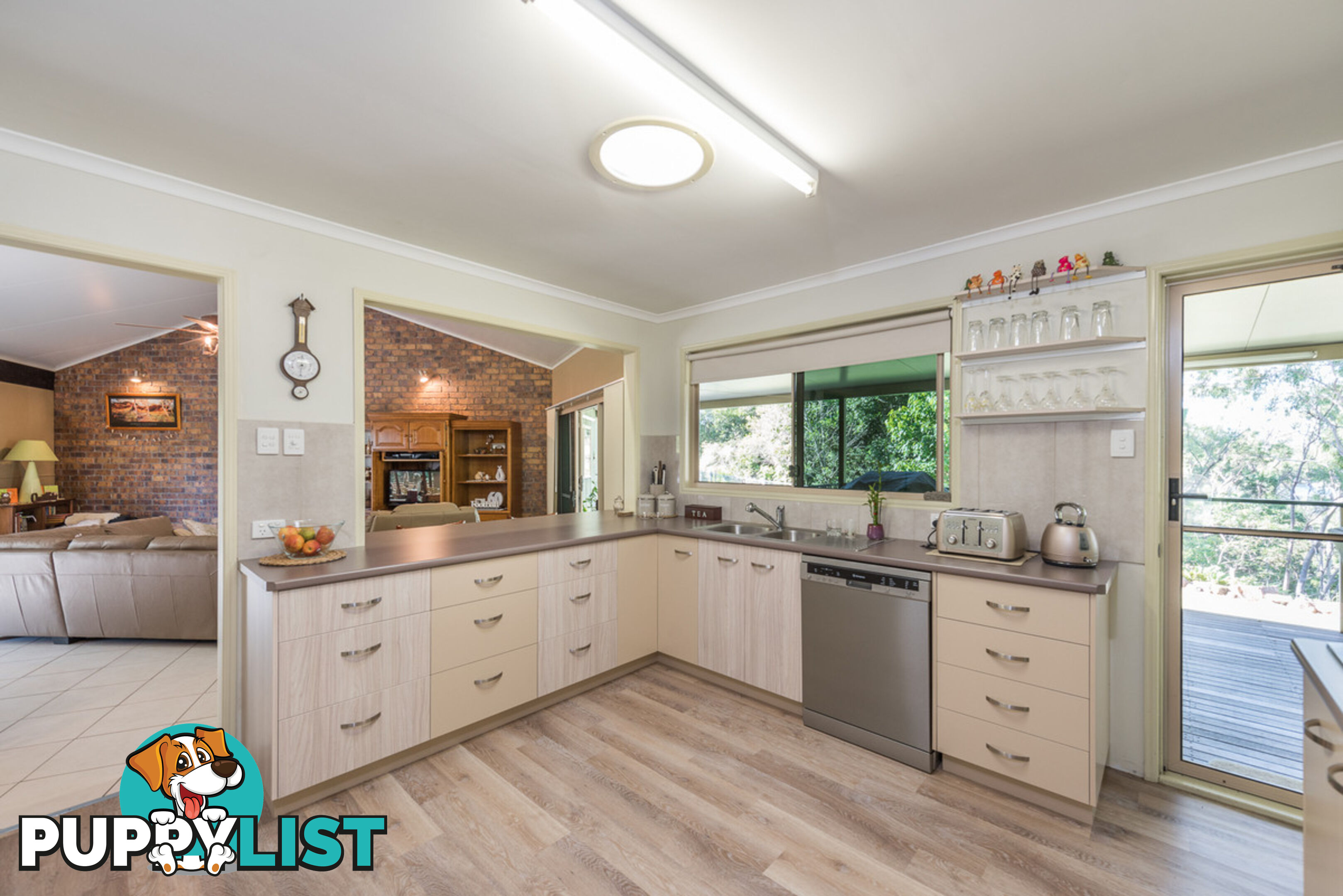 69 Woods Road SHARON QLD 4670