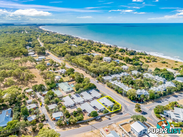 2/1 Sylvan Drive MOORE PARK BEACH QLD 4670