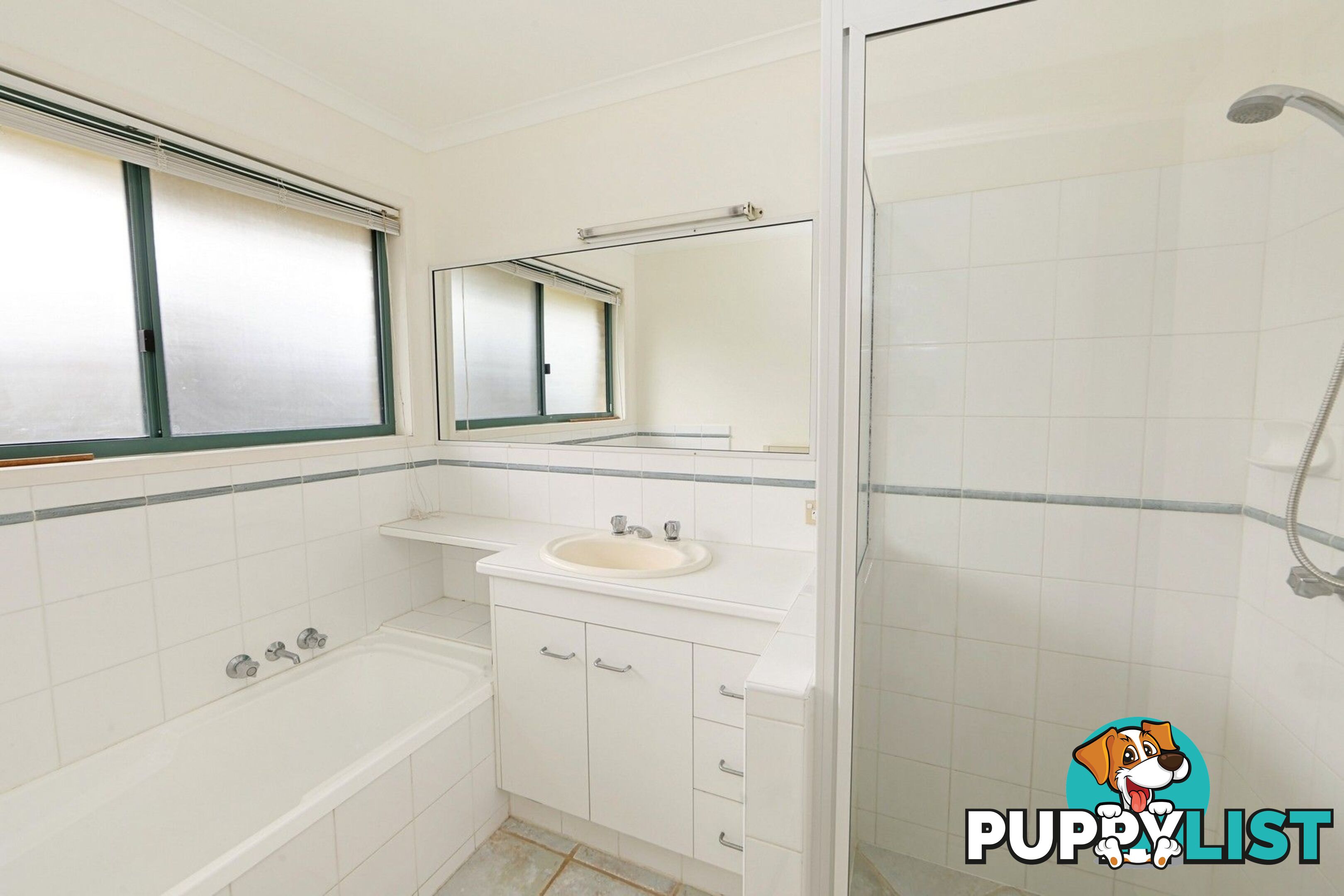 22 Pacific Court BARGARA QLD 4670