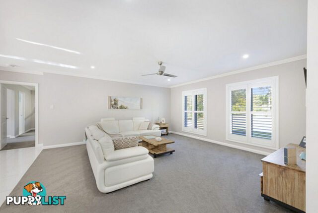 300 Sylvan Drive MOORE PARK BEACH QLD 4670