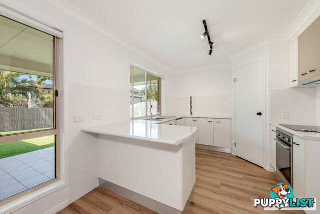 21 Brandon Court CORAL COVE QLD 4670