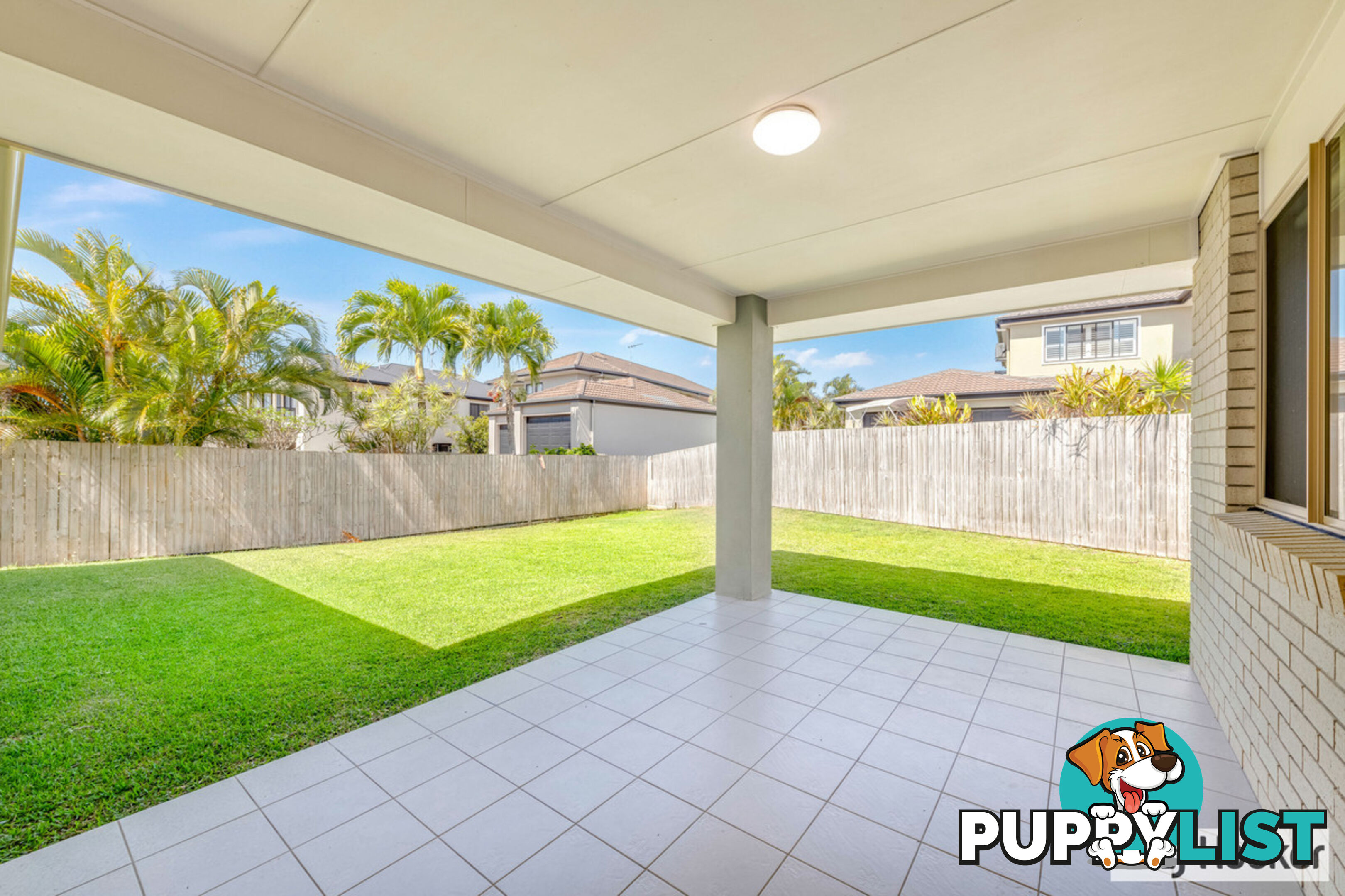 21 Brandon Court CORAL COVE QLD 4670