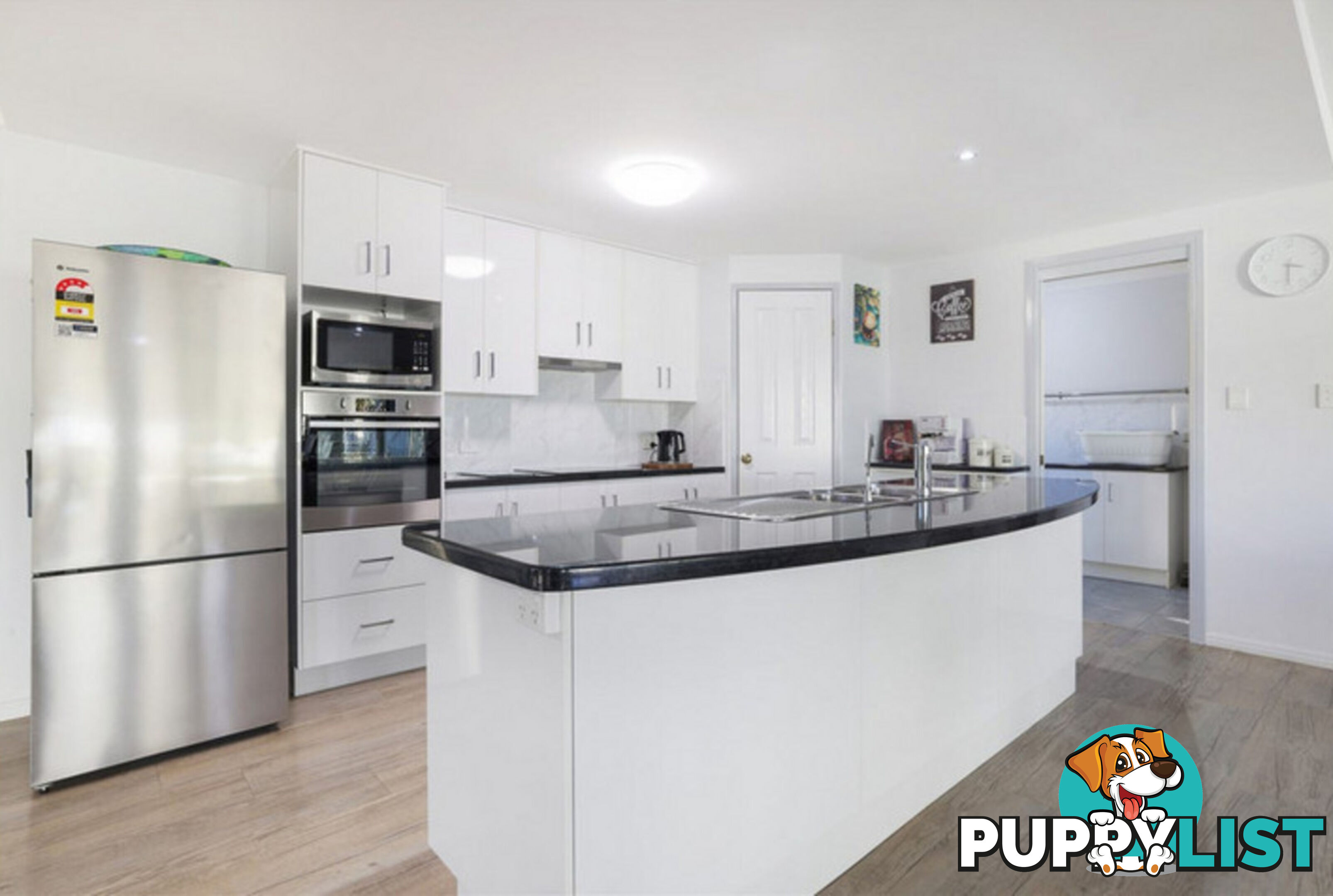 37 Acacia Street MOORE PARK BEACH QLD 4670