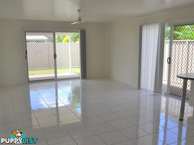 2/7 John Street BUNDABERG WEST QLD 4670